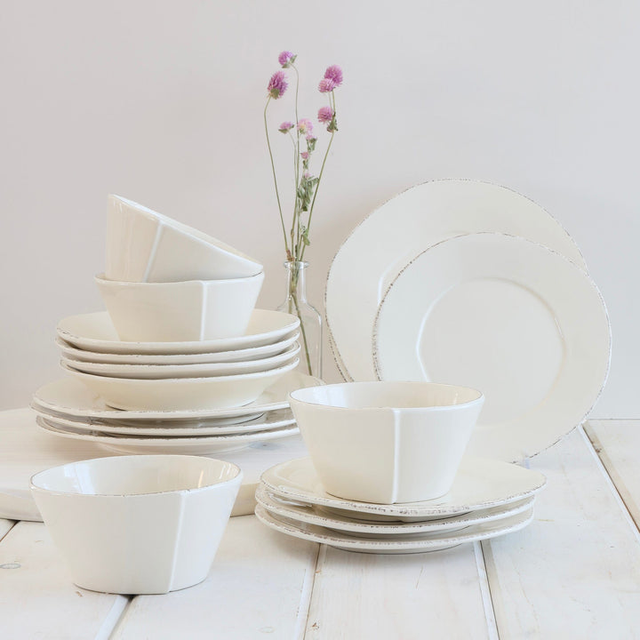 Lastra Sixteen-Piece Place Setting