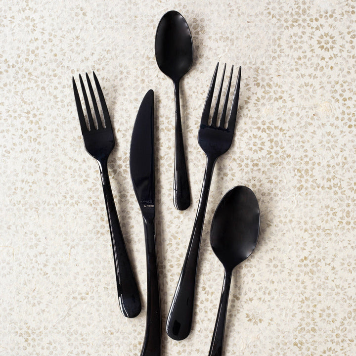 Settimocielo Nero Five-Piece Place Setting